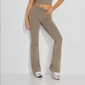 Garage Soft Active Flare Leggings in Taupe